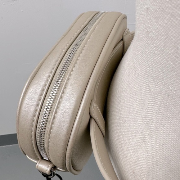 Pinko Quilted Champagne Belt Shoulder Bag NWT $599 - Picture 8 of 11